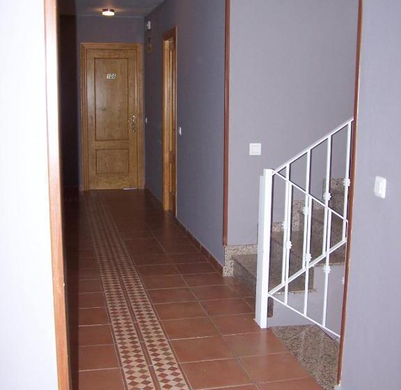 פנסיון Hostal Sabana