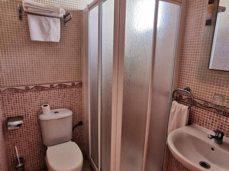 פנסיון Hostal Talavera