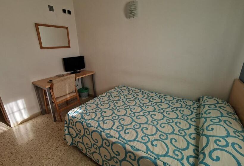 פנסיון Hostal Talavera