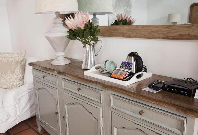 پانسیون Klein Waterval Riverside Lodge