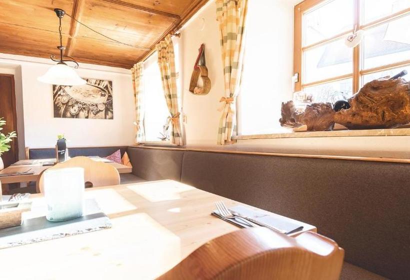 Пансион Boutique Hotel Restaurant & Spa Beim Lipp