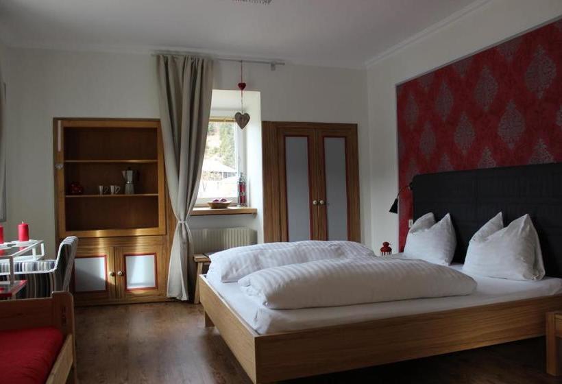 פנסיון Landgasthof Lenzer