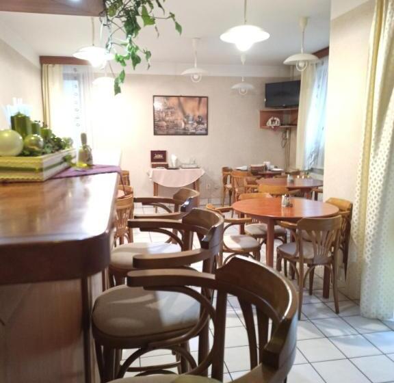 膳宿费 Penzion Stella