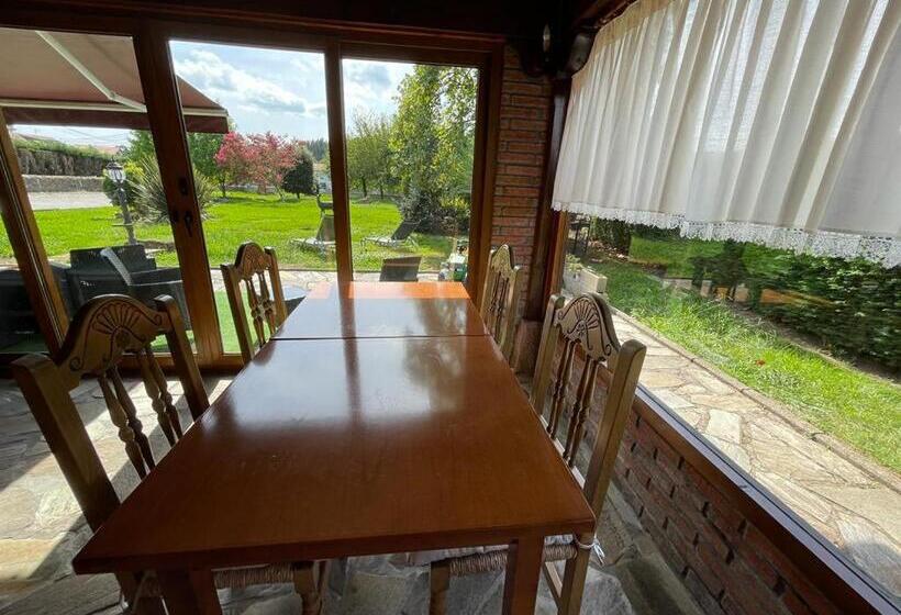 پانسیون Posada La Llosa De Viveda   Adults Only