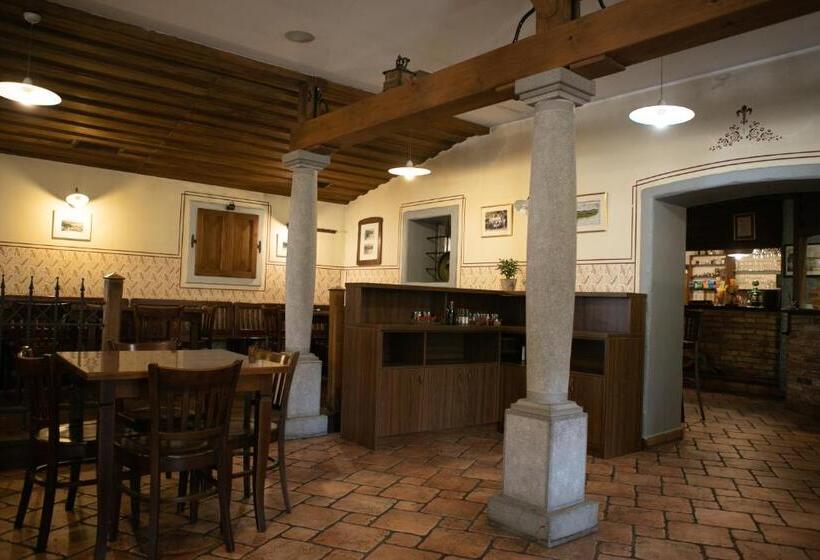 پانسیون Apartments Furman Self Check In