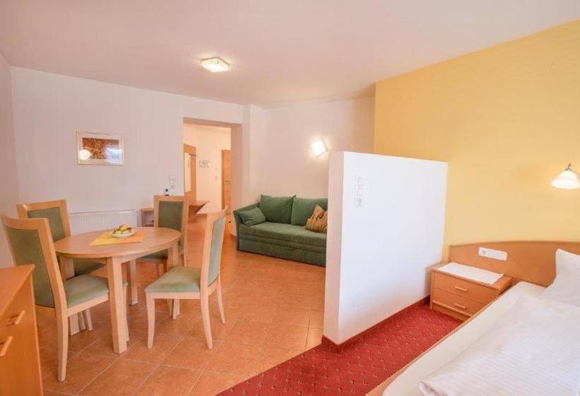 بنسيون Garni Rösslhof