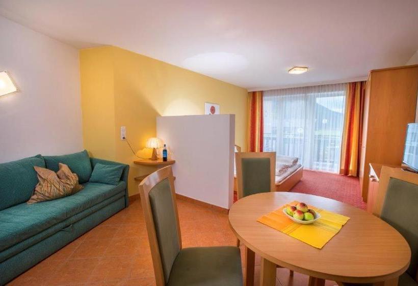 بنسيون Garni Rösslhof