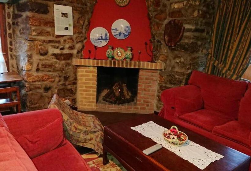 פנסיון Núcleo De Turismo Rural La Corte