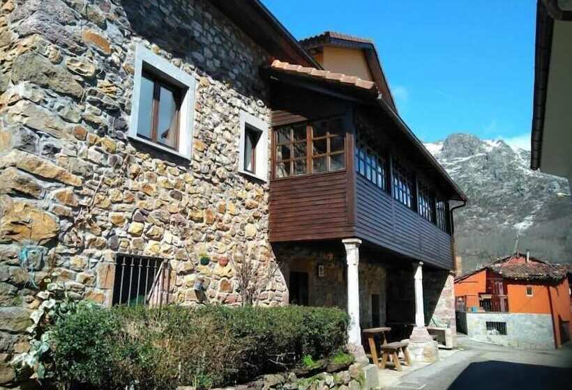 פנסיון Núcleo De Turismo Rural La Corte