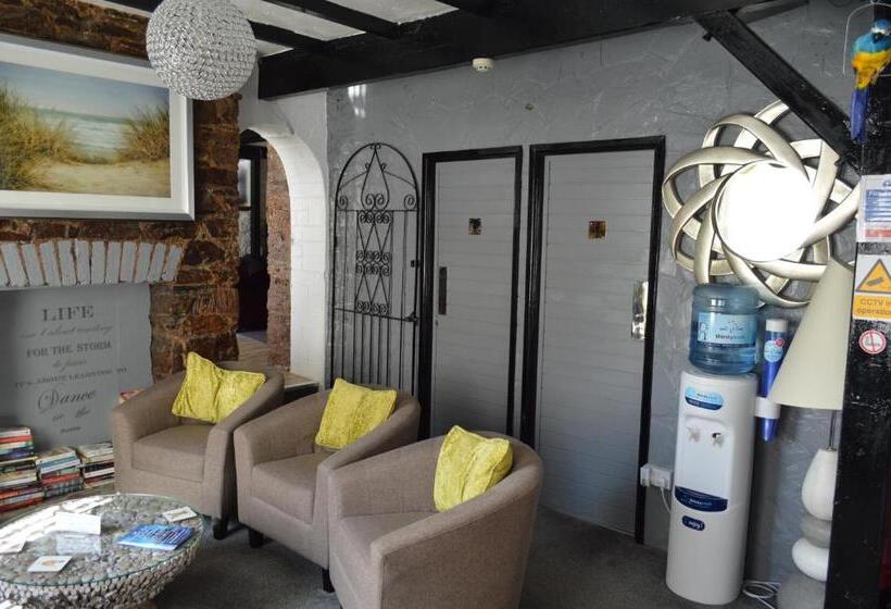 ペンション Smugglers Haunt Guest House