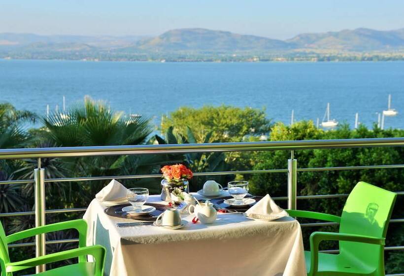 بنسيون Stirling Manor Boutique Guest House