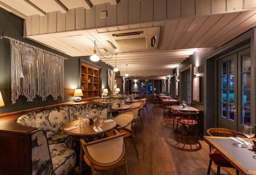 بنسيون The Anchorage