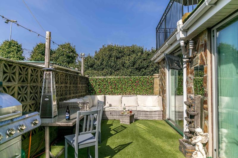 پانسیون The Ashleigh