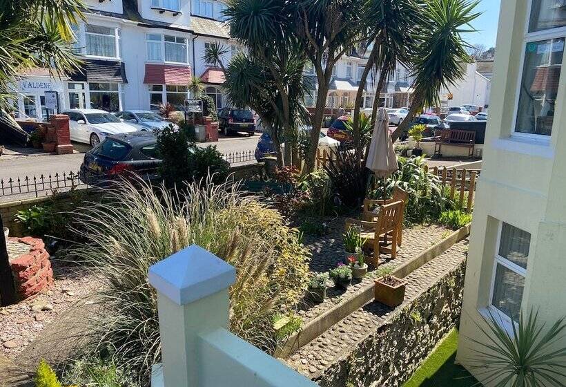 پانسیون The Ashleigh