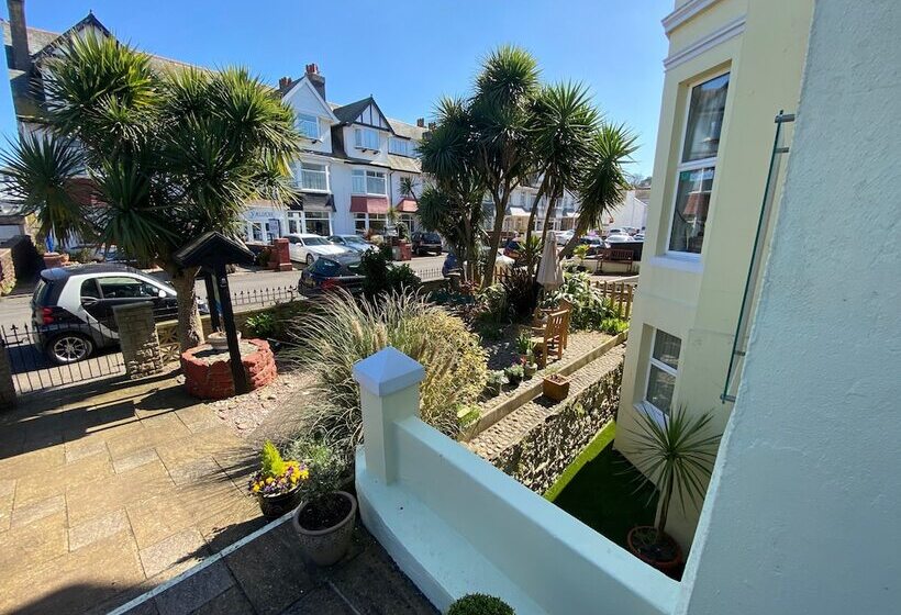 پانسیون The Ashleigh