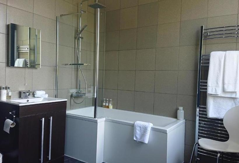 بنسيون The Bradley