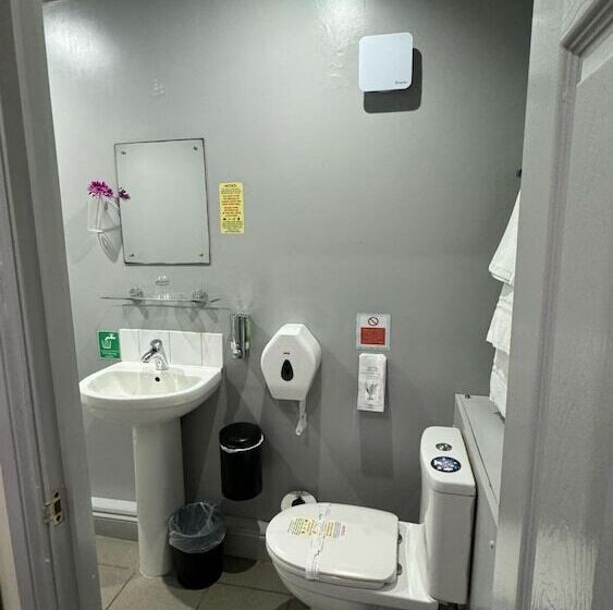 Пансион The Railway Sleeper Lodge