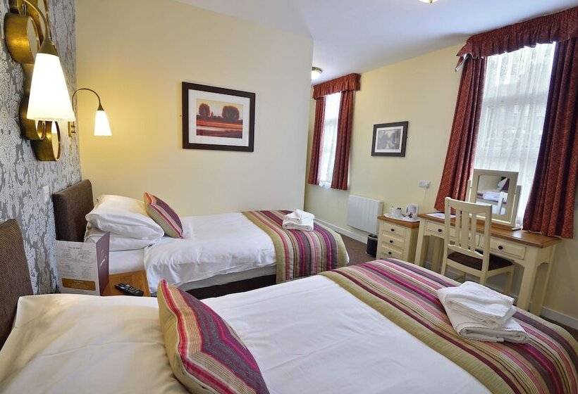 Пансион The Royal Victoria And Bull