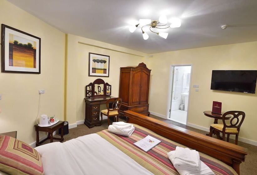 Пансион The Royal Victoria And Bull