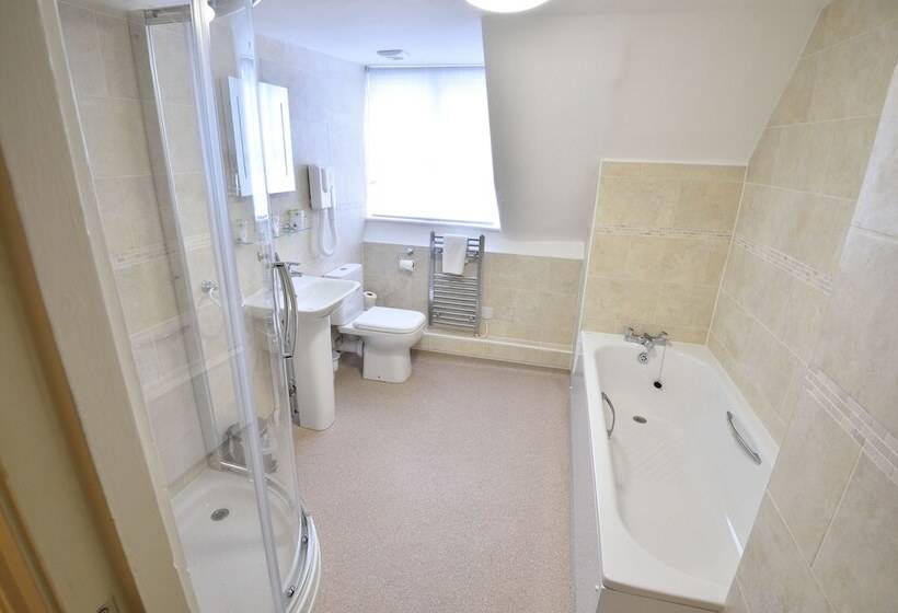 Пансион The Royal Victoria And Bull