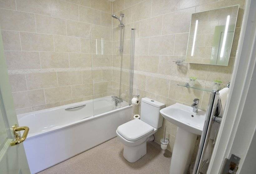 Пансион The Royal Victoria And Bull