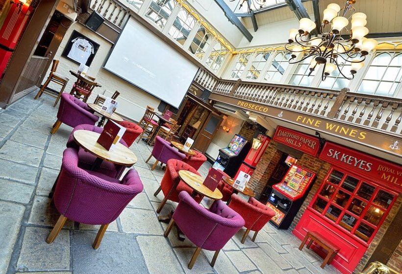 Пансион The Royal Victoria And Bull