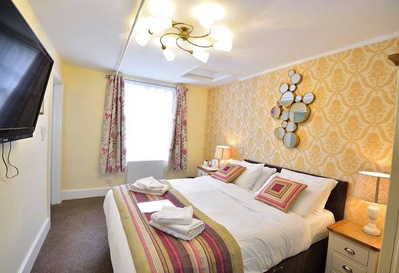 Пансион The Royal Victoria And Bull