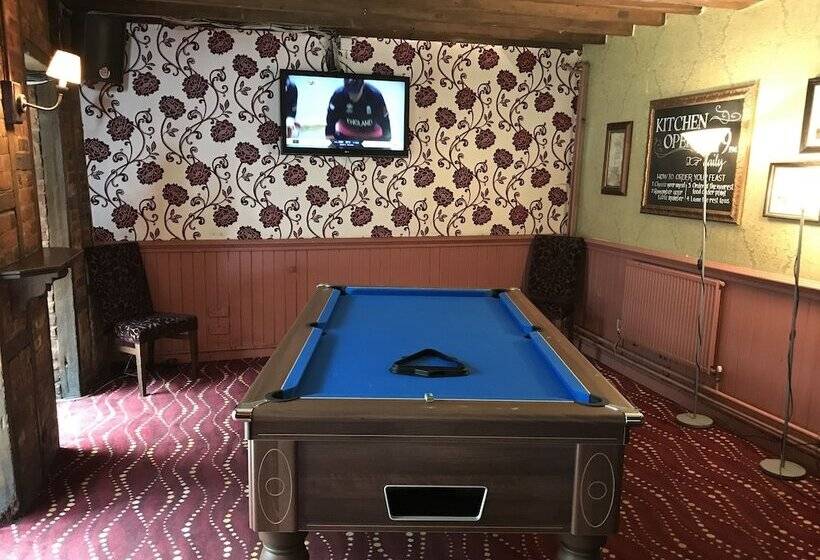 Пансион The Royal Victoria And Bull