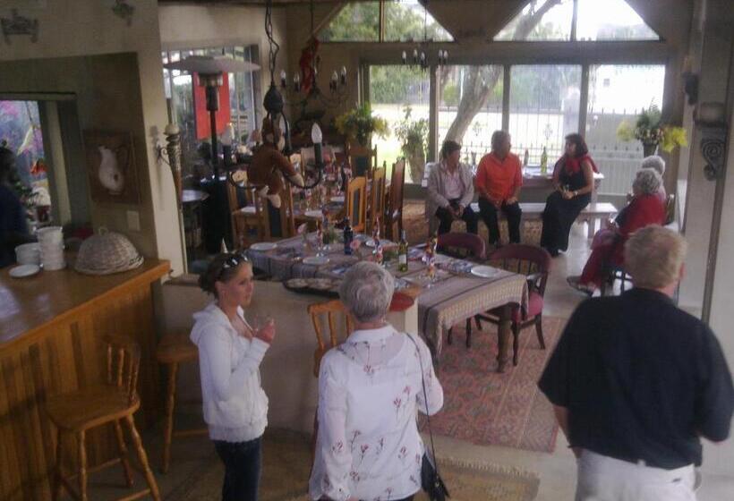 پانسیون Villa Vista Guest House