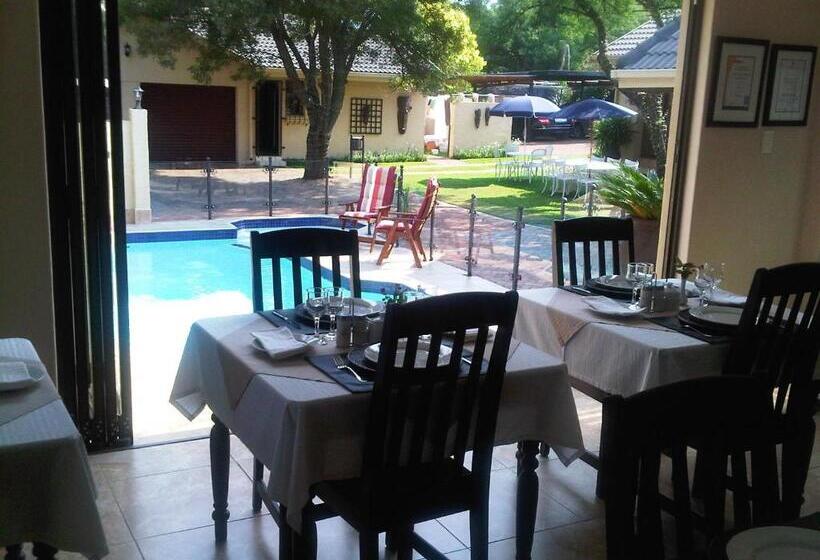 Пансион Villa Xanelle Boutique Guest House