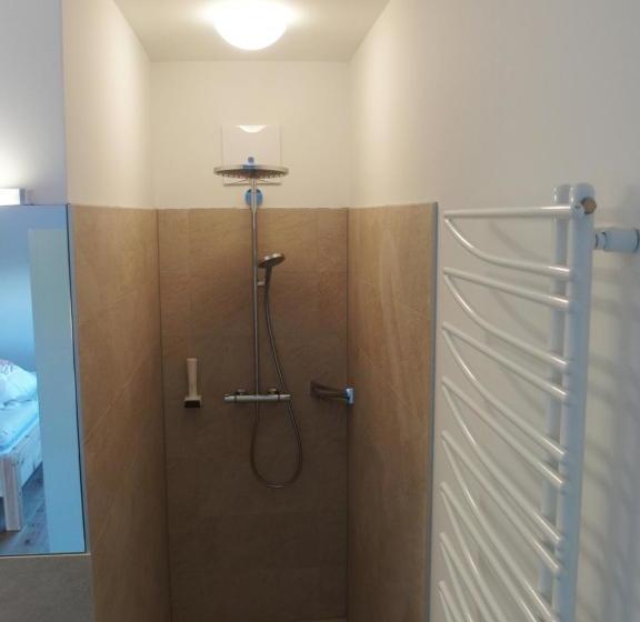 بنسيون Weingut Winzerzimmer Toso