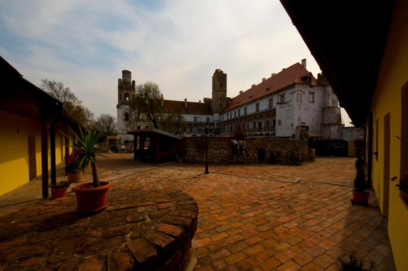 פנסיון Zámecký Penzion Rotunda