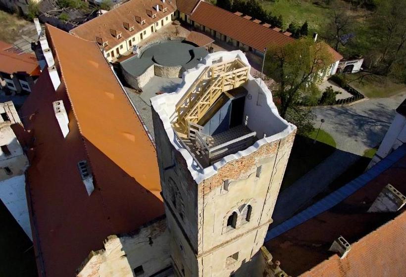 פנסיון Zámecký Penzion Rotunda