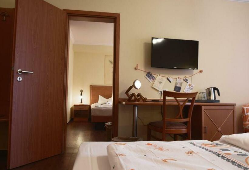 Pension Sanddorn Mit Café Carlssons