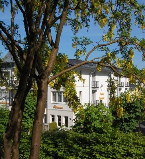 Pension Sanddorn Mit Café Carlssons