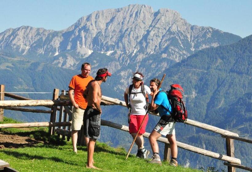 Restaurant   Café   Pension Hassler