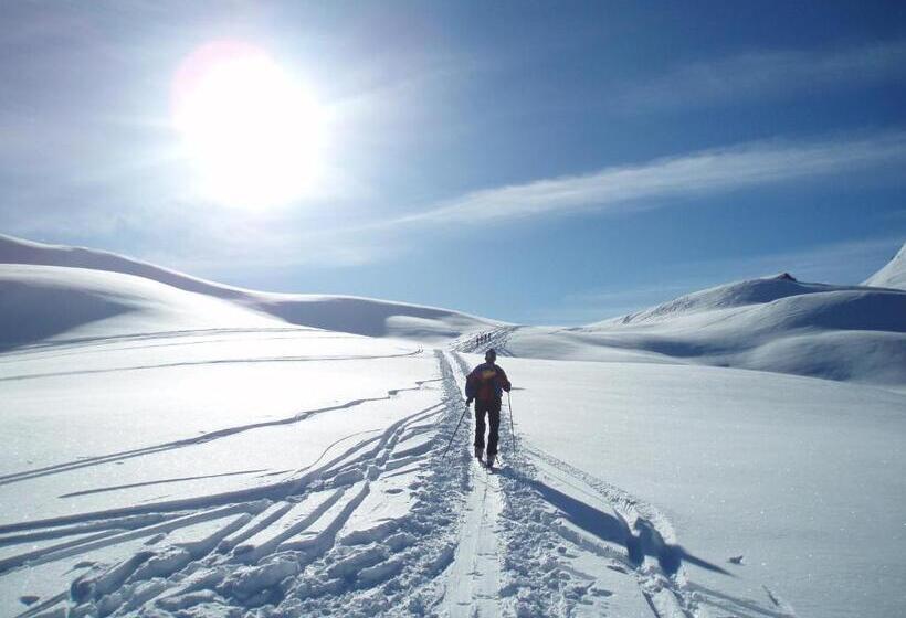 Restaurant   Café   Pension Hassler