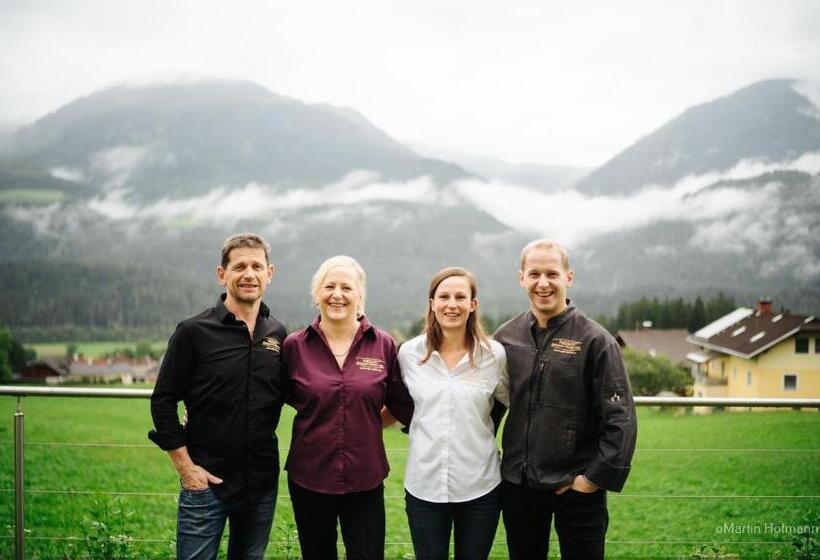 Restaurant   Café   Pension Hassler