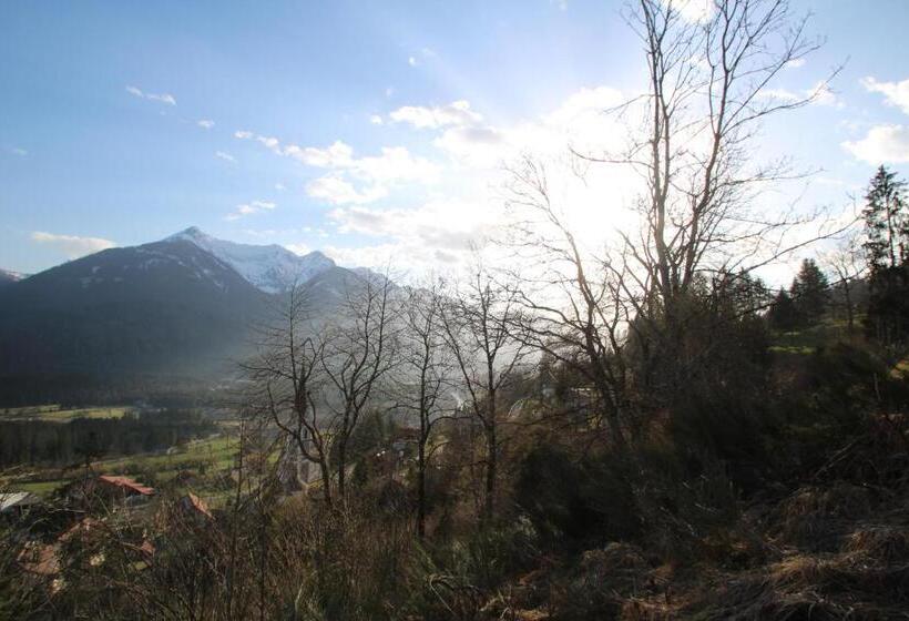 Restaurant   Café   Pension Hassler