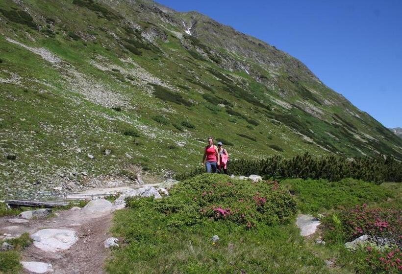 Restaurant   Café   Pension Hassler