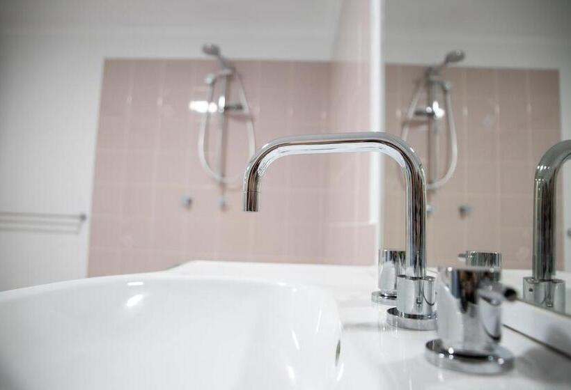 The Palms Apartments