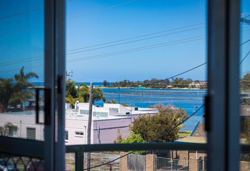 The Palms Apartments