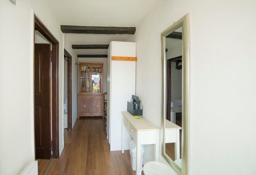 הוסטל Alloggi Alla Cantina