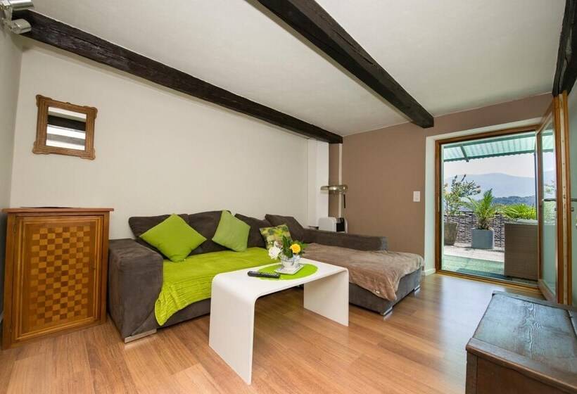 הוסטל Alloggi Alla Cantina