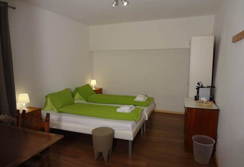 הוסטל Alloggi Alla Cantina