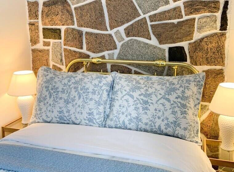 Общежитие Auberge La Rosepierre