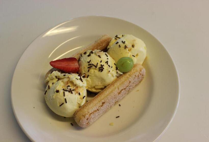 ユースホステル Landgasthof Grossteil