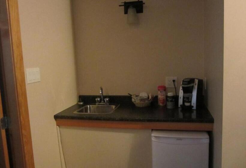 هاستل The Lodge At Skeena Landing