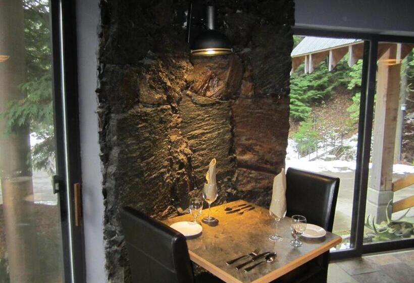 هاستل The Lodge At Skeena Landing