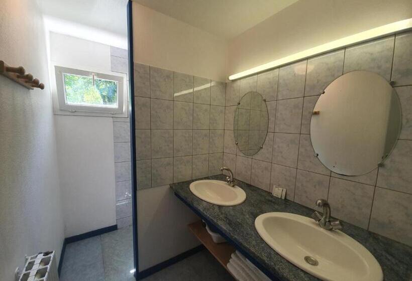 Appart Le Chili  Quartier Thermal  Lit Fait